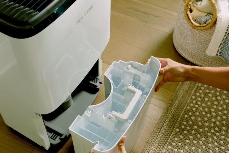 Can You Use Dehumidifier Water in A Humidifier?